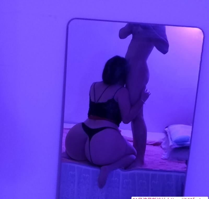 超巨臀小萝莉 3