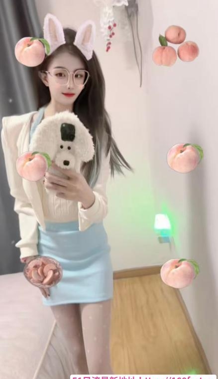 黑丝秋秋老师 3