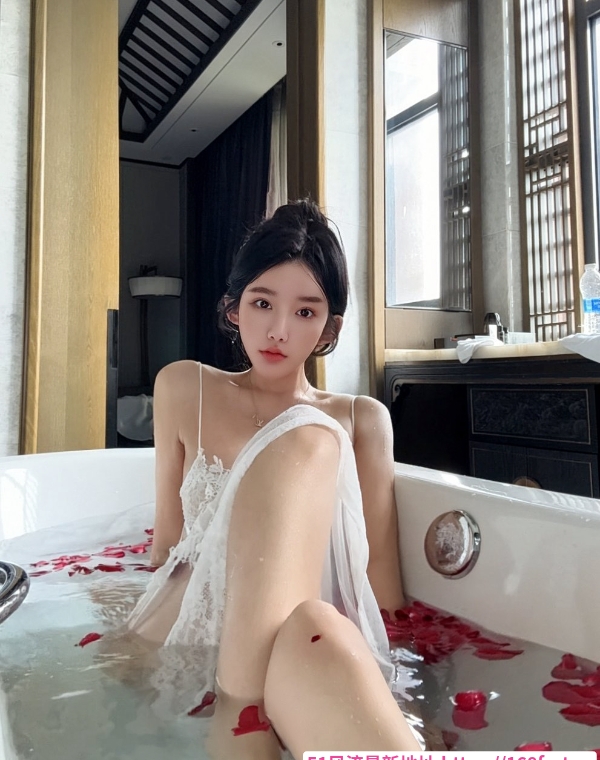 朝阳爆乳小妖精 3