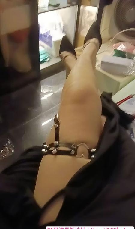 番禺丰满熟女水床服务 3