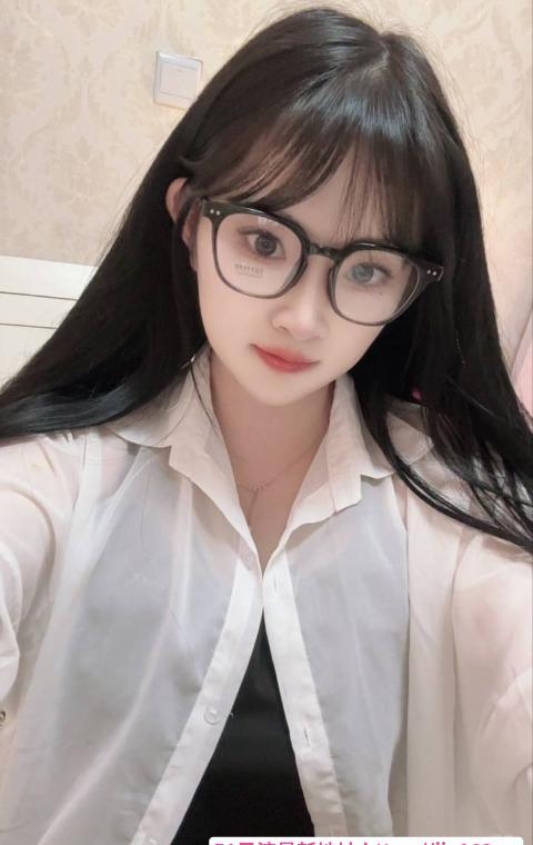 二刷童颜巨乳可可 4