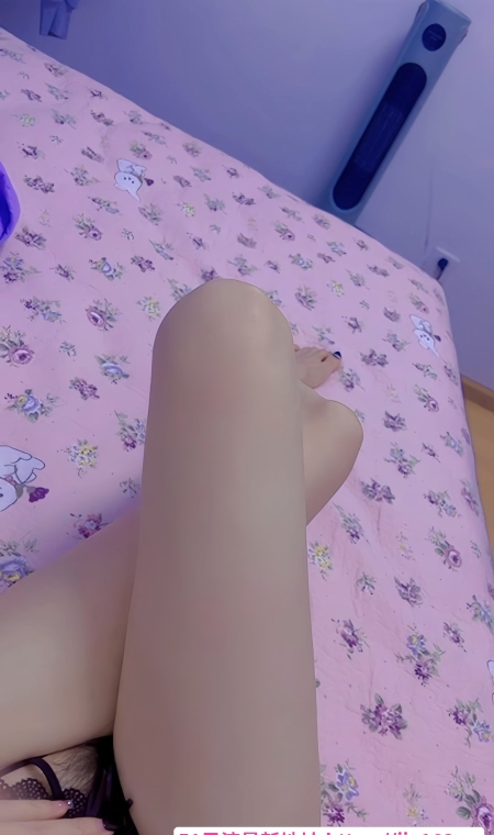 二刷浦东骚妹子小爱茜 4