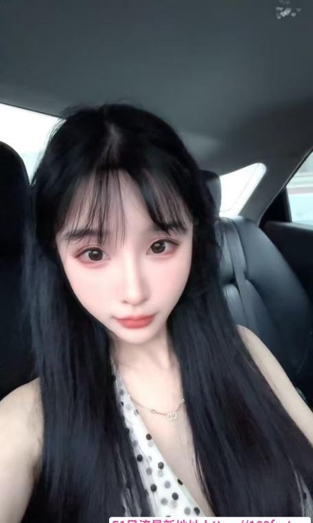 翘臀乐乐小女友 4