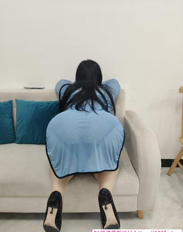 肉感大屁股荡妇 1