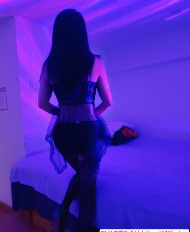 邻家小嫂子 1