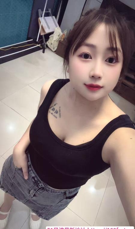 上城依依 1