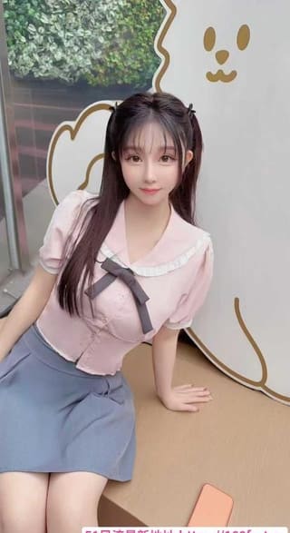 反差D奶小柳岩