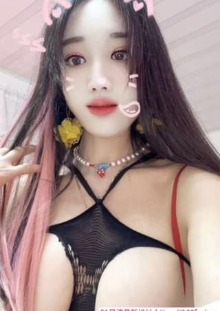武汉大胸大长腿骚老师