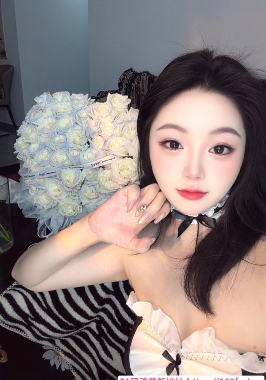 胸大可爱的甜妹妹 1