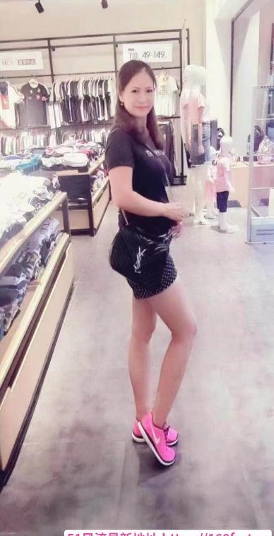 昌岗欧美身材少妇 1
