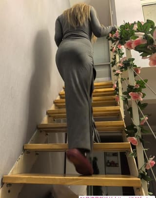 南开大长腿大胸少妇