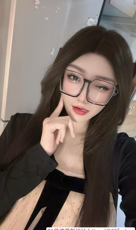 性感制服小女友 1