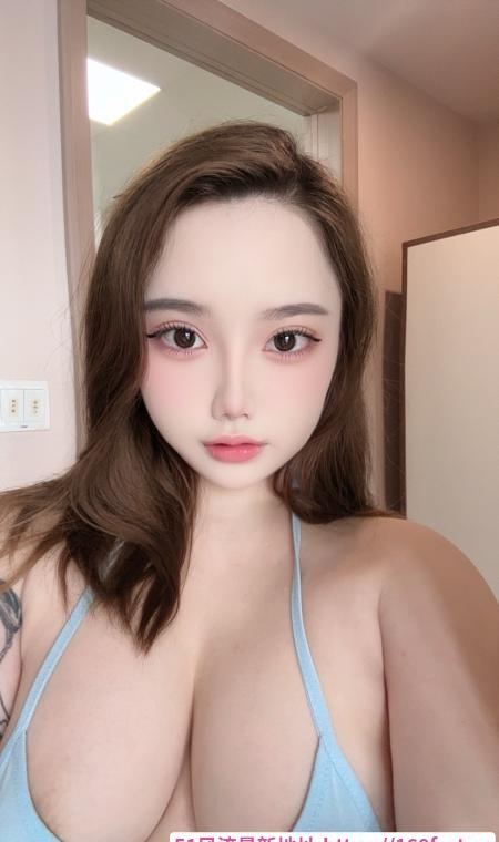 E奶大波素素 1