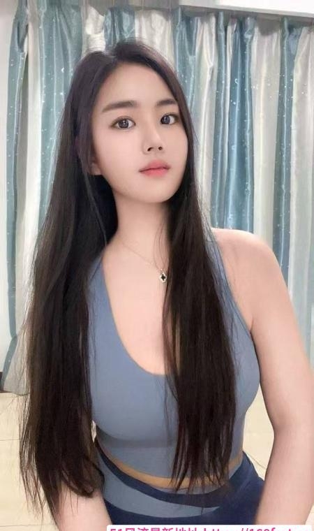 瑜伽系诗曼 1