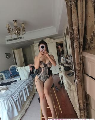 丰乳肥臀的骚妇