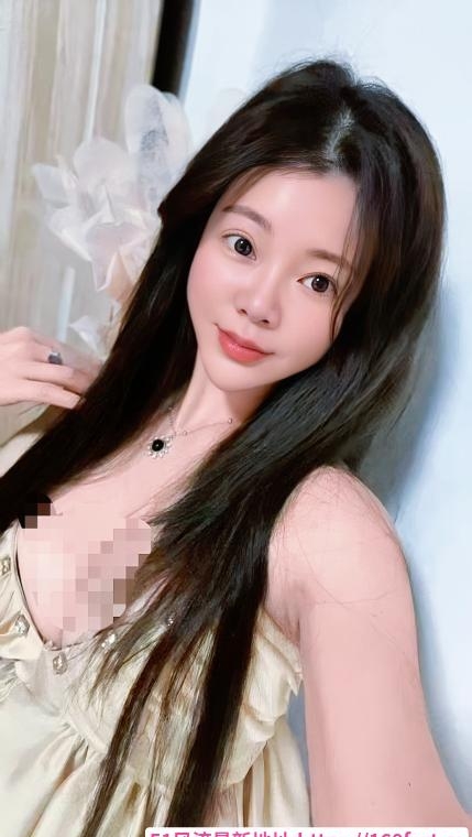拱墅肥臀瑜伽老师 1