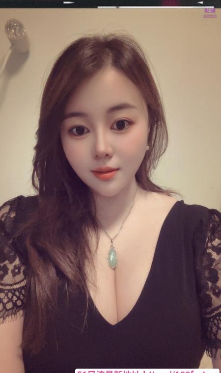 风情D奶美妇 1