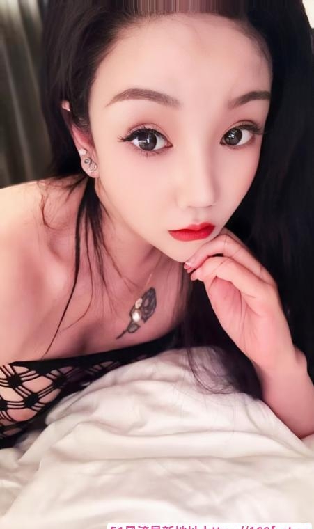 罗湖翘臀大胸熟女 1