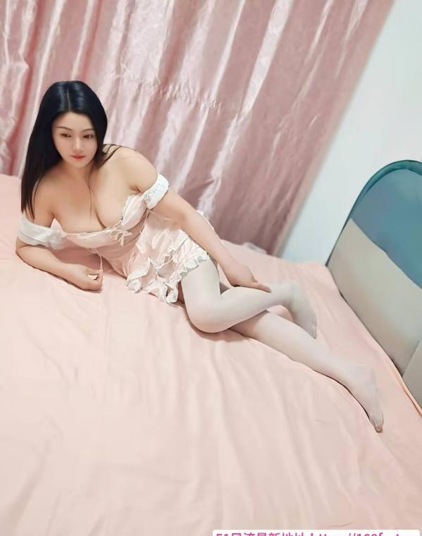松江区温柔熟女沐锦 1
