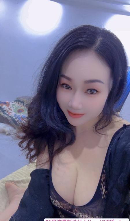 白云大胸少妇蕊蕊 1