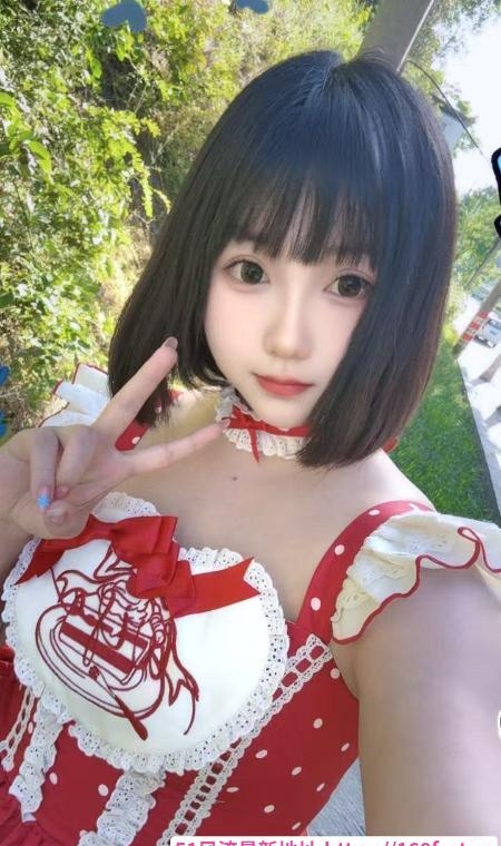 甜美短发大胸小姐姐 1