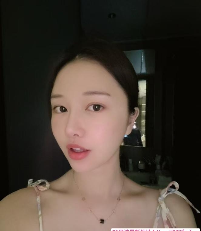 罗湖兼职美女 1