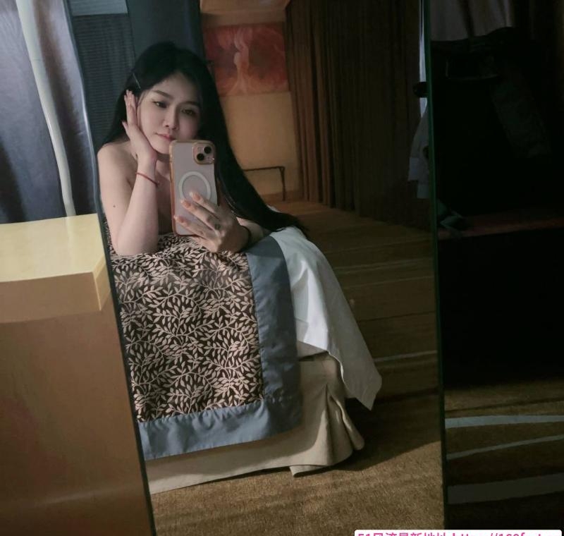 北苑风骚服务小月月 1
