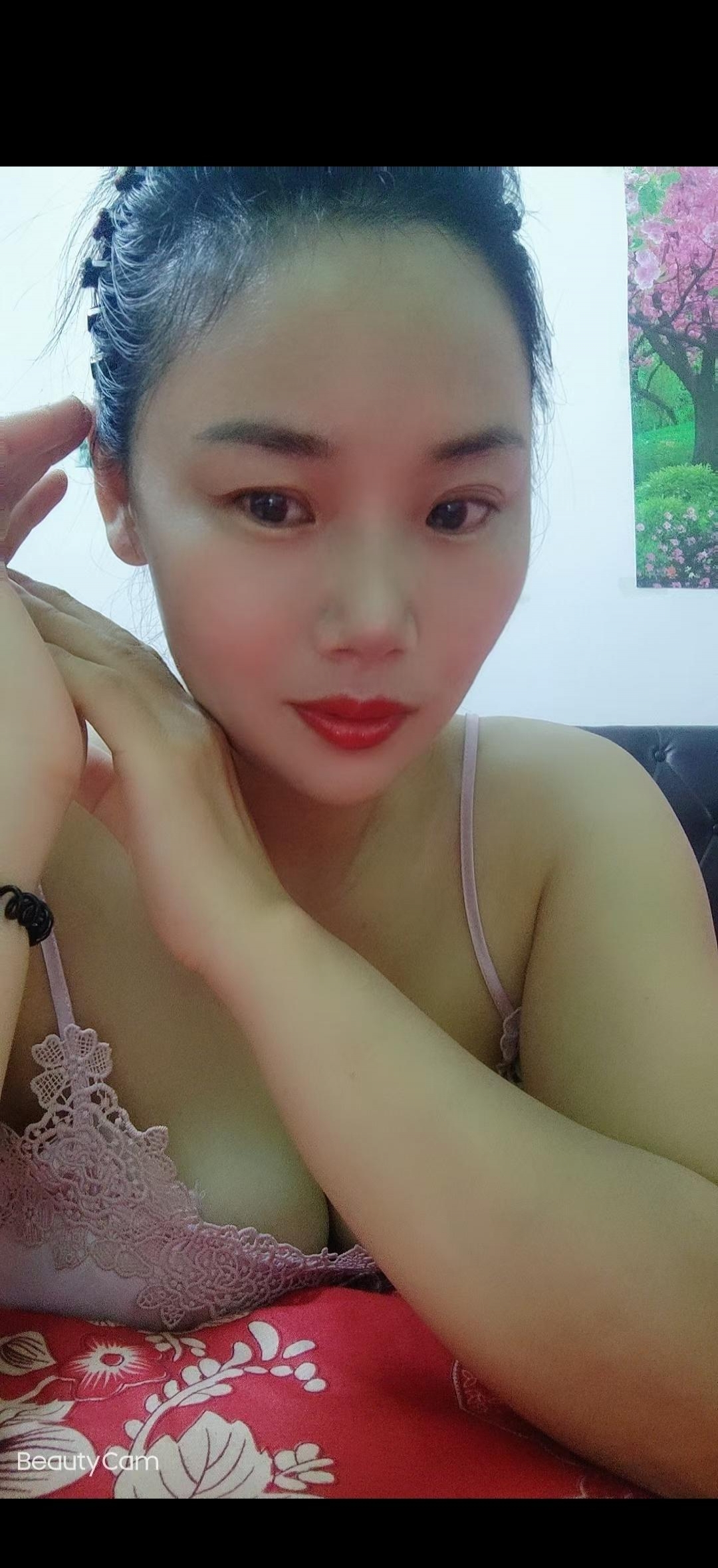 3张性价比细腰大波少妇 1