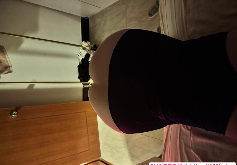 美臀风骚少妇 2