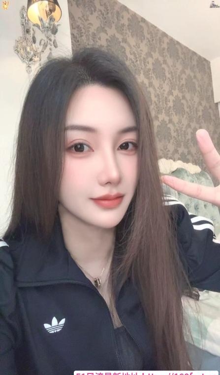 制服御姐Selina 2