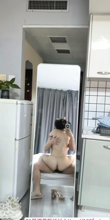 丰满邻家小骚妹 2