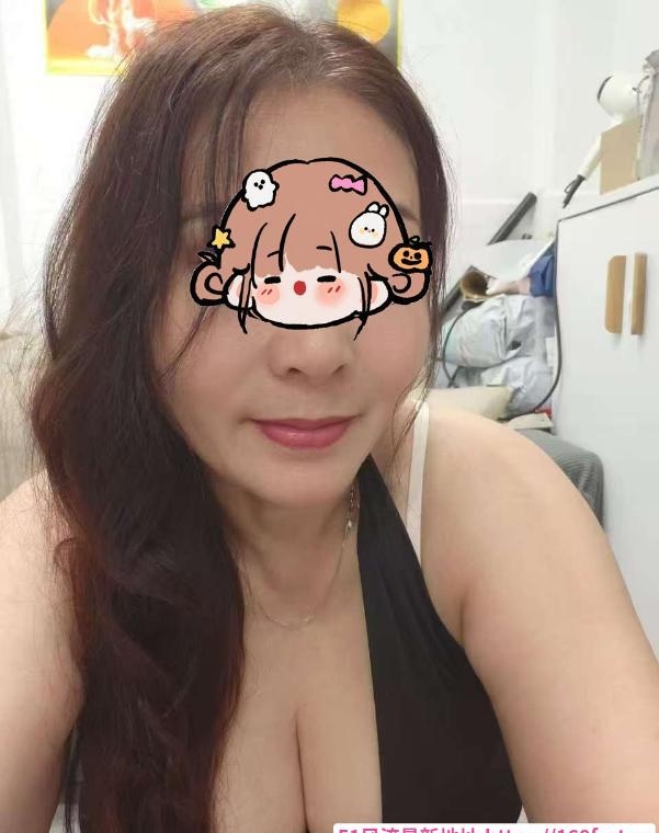 主打三通的熟妇 2
