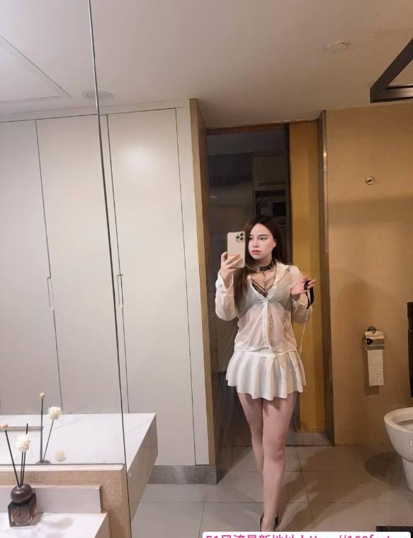 天河性感大胸嫩妹 2