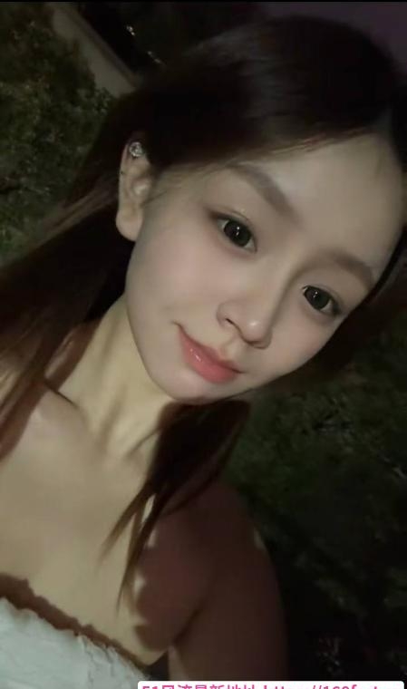 南山性感甜妹 2