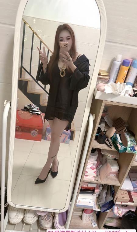 南山丰满巨乳暖暖 2