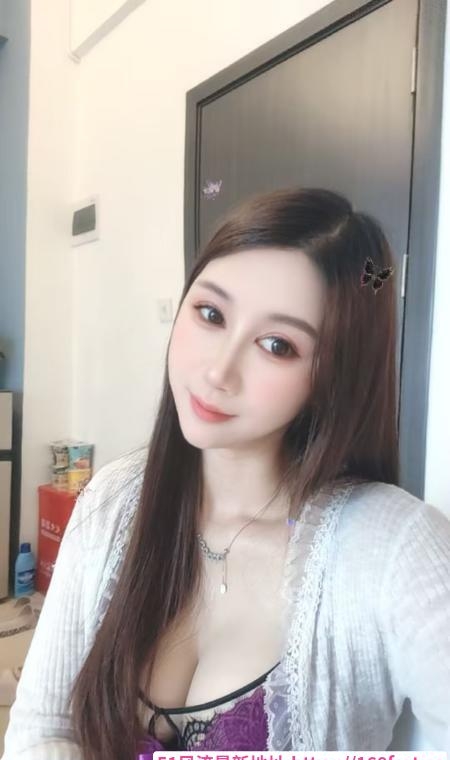 坂田华为紫琪 2
