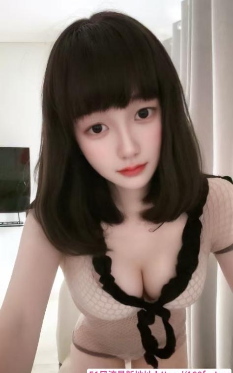性感大胸诱惑 2
