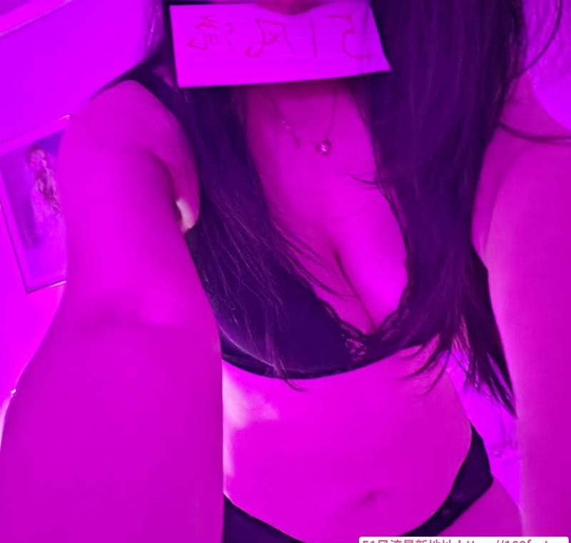 大奶肥臀熟女 2