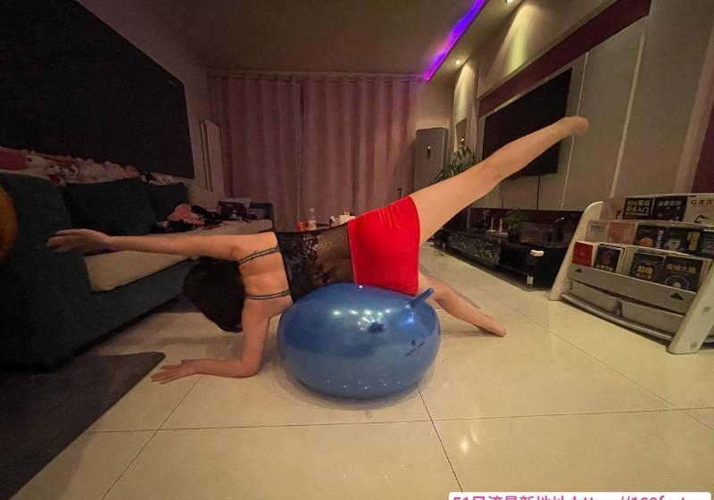 性感少妇爱了爱了 2