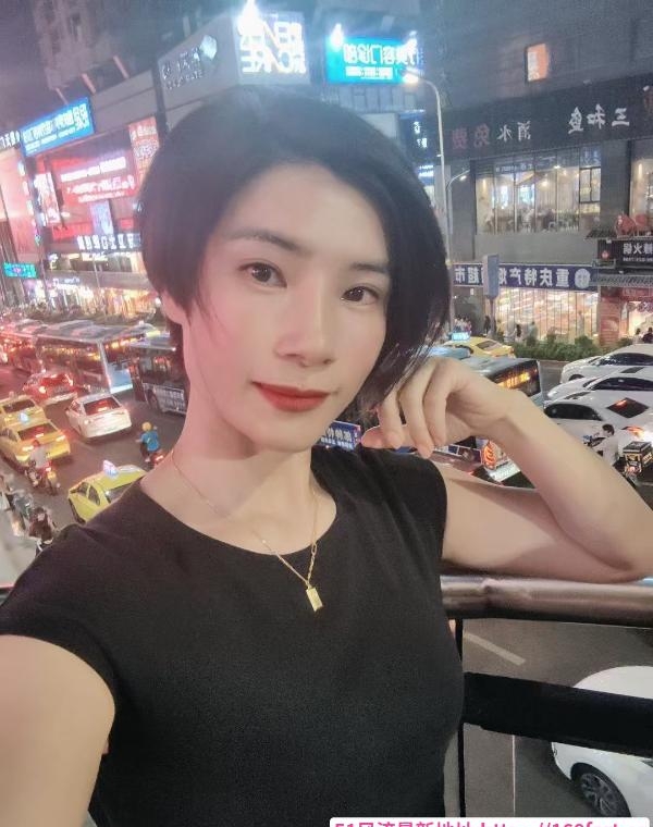 短发娜娜 2