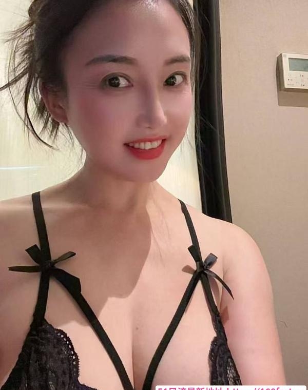 三通少妇 2