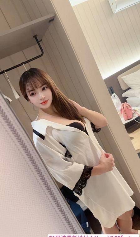 大奶人妻 2