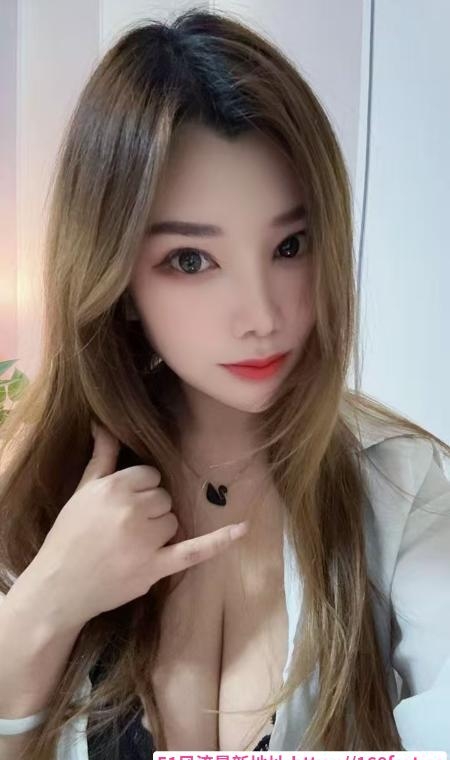 维族姑娘金发巨乳古丽 2