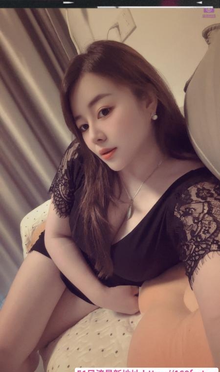 风情D奶美妇 2