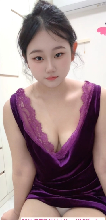 上城肥臀大蟒蛇BBW 2