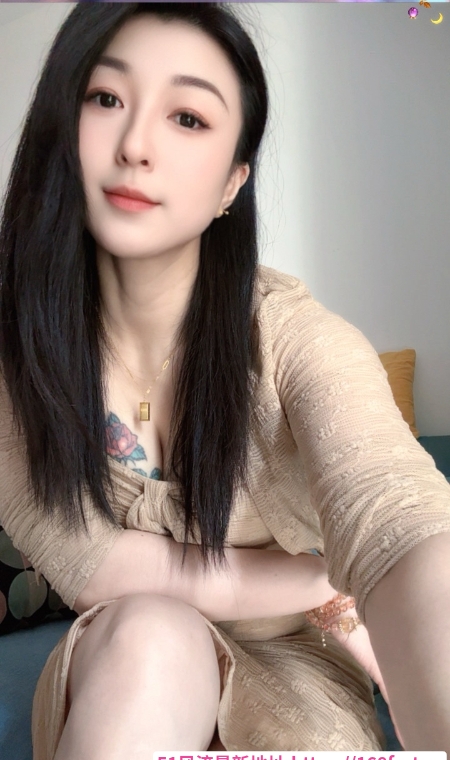 大胸舌吻瑶瑶 2
