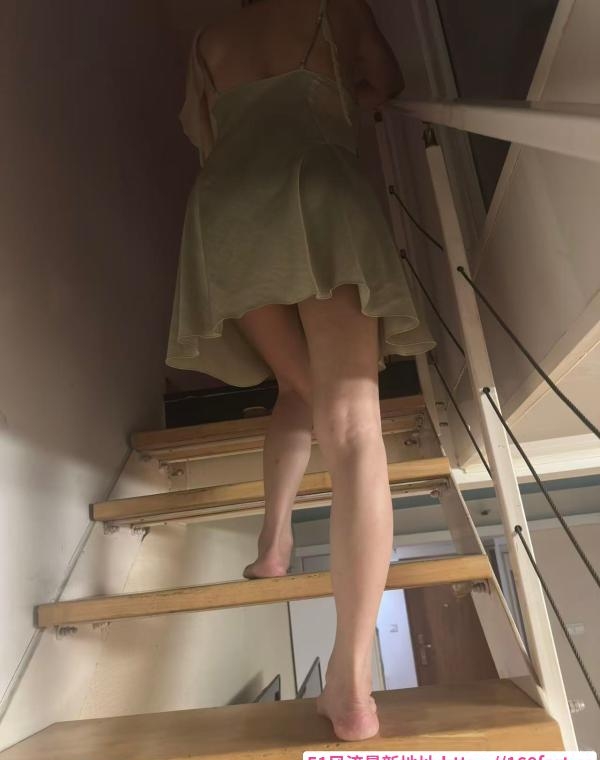 西青骚妇好身材 2