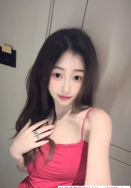 江岸高颜纯情少女 2