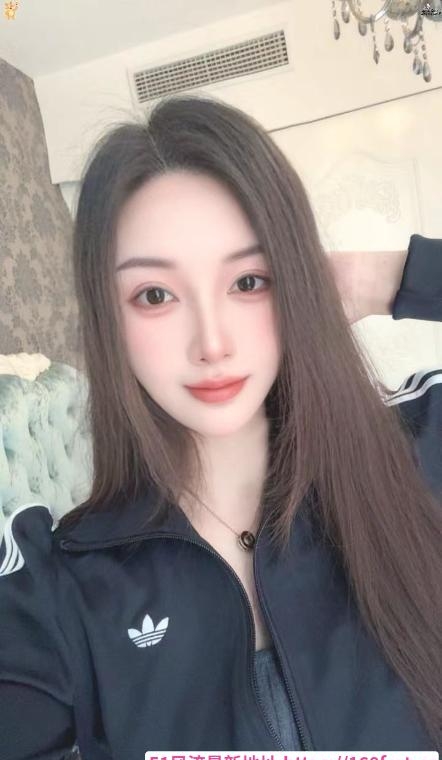 制服御姐Selina 3