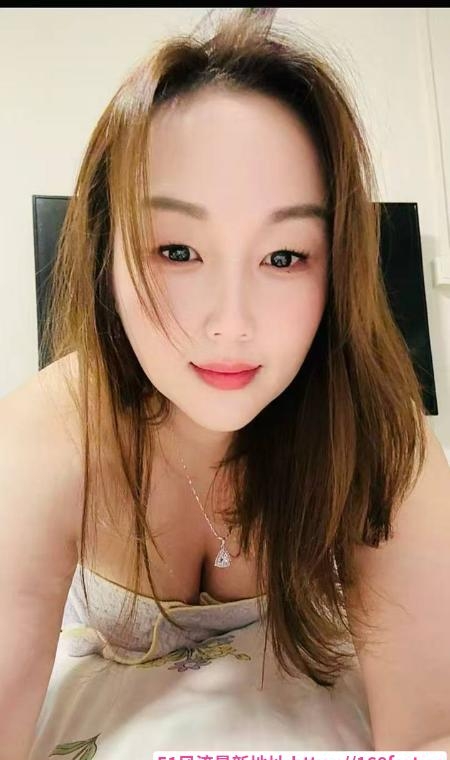 徐汇风骚服务少妇 3